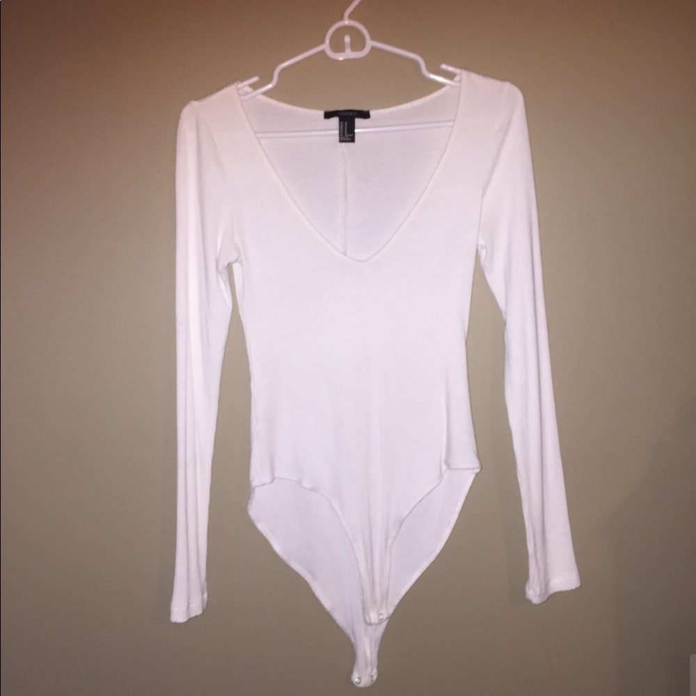 White vneck bodysuit